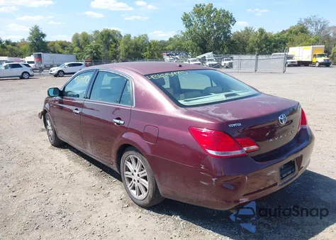 2010 Toyota Avalon Limited z USA, uszkodzony, nr VIN 4T1BK3DB9AU369414